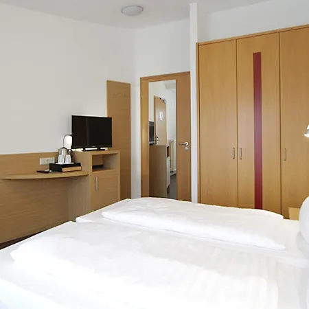 Kaspers Gaestehaus Hotell Nuembrecht