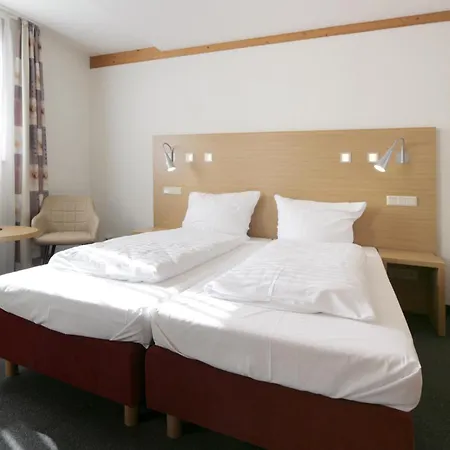 Kaspers Gaestehaus Hotell *
